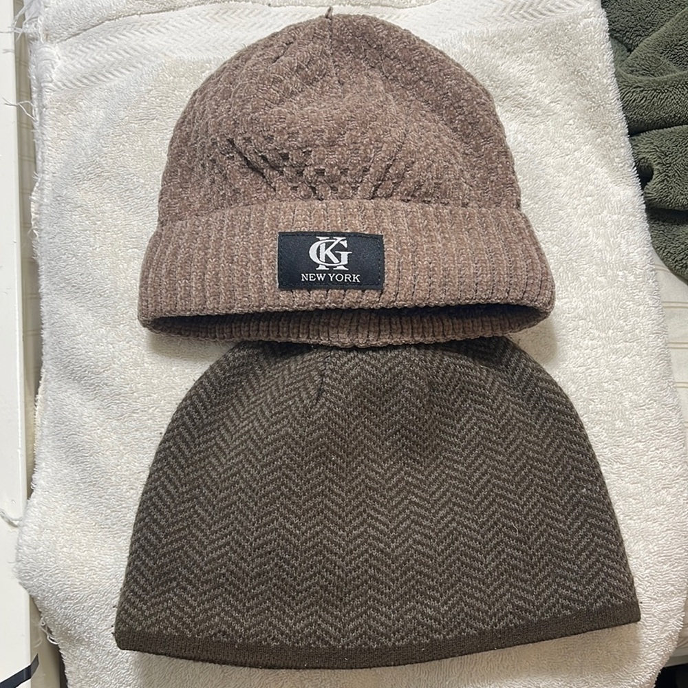 CK NEW YORK AND ALDO WINTER HATS